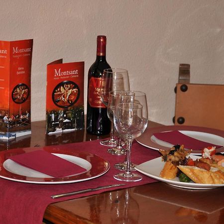 Hostal Montsant 살루 외부 사진