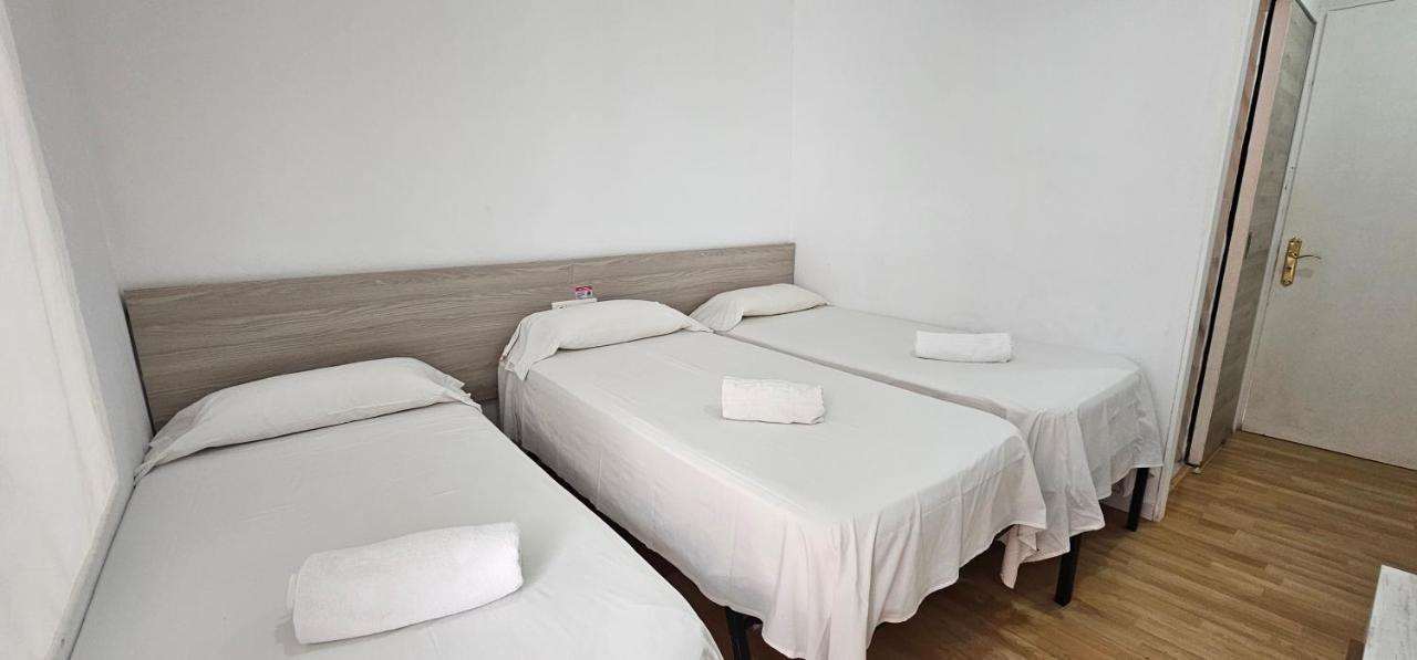 Hostal Montsant 살루 외부 사진