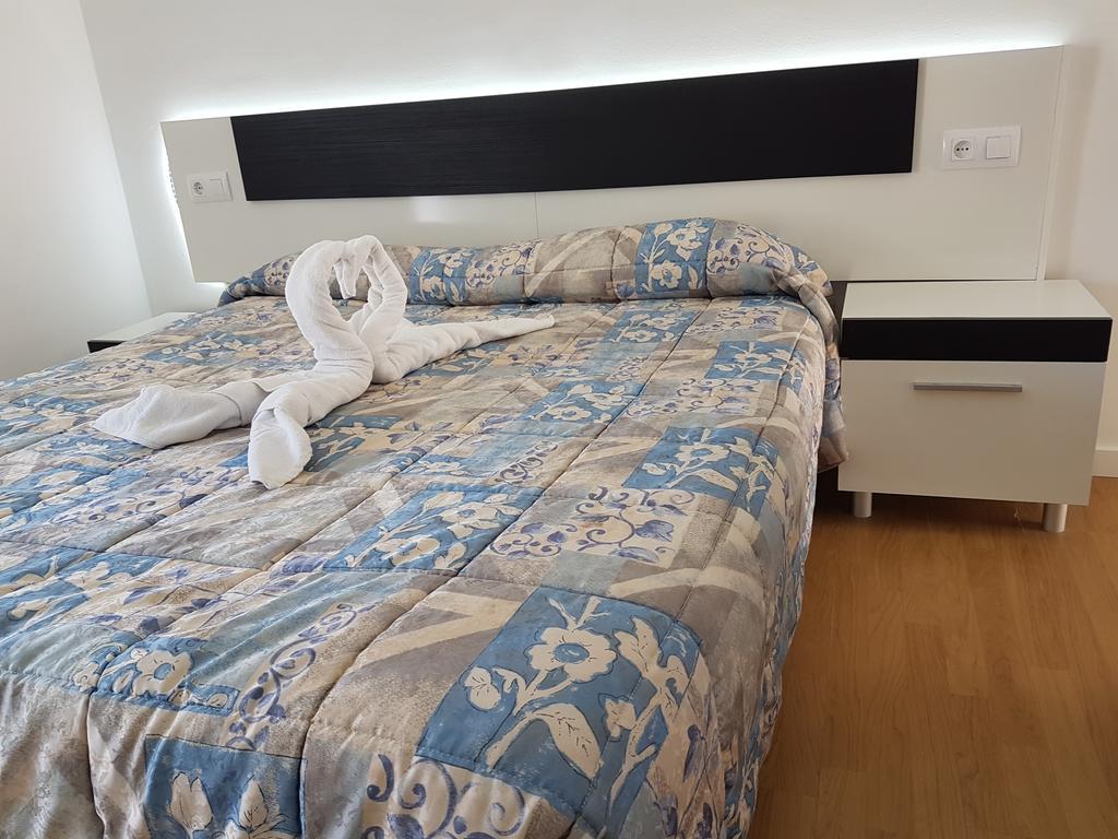 Hostal Montsant 살루 외부 사진